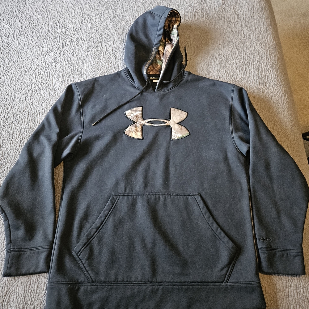 Under Armour Black Men's Sweater with Camo Logo